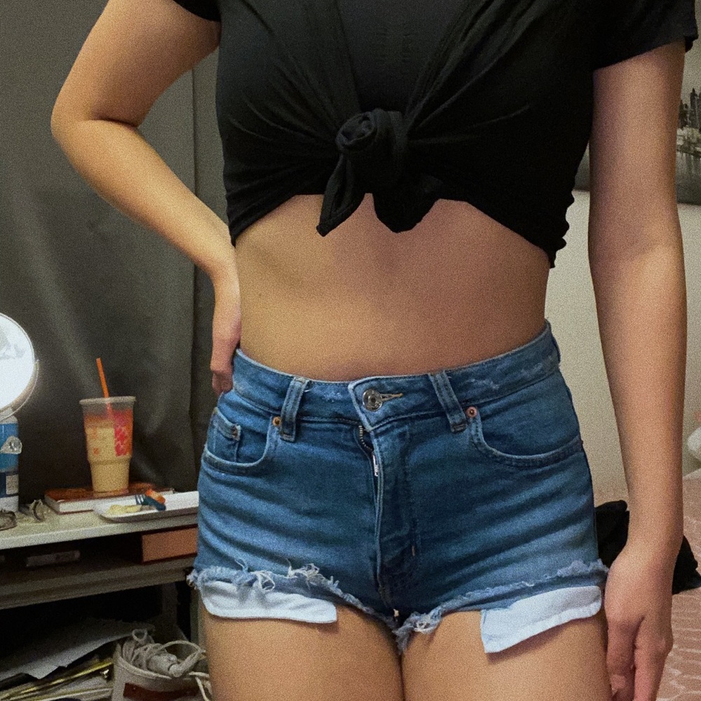 H&M Jean Shorts Size 6